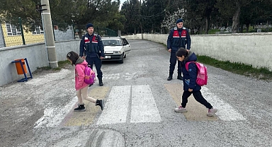 Okul Çevrelerinde Güvenlik ve Trafik Denetimi: 823 Devriye, 263 Servis Aracı Kontrol Edildi