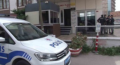 Patronunun odasına dinleme cihazı yerleştirdi, yakalanınca patronunu öldürmeye çalıştı