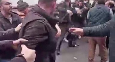 Pendik'te ara gaz kavgası: Motokurye ile cemaat birbirine girdi