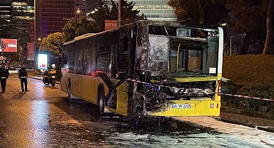 Şişli'de İETT otobüsü alev alev yandı