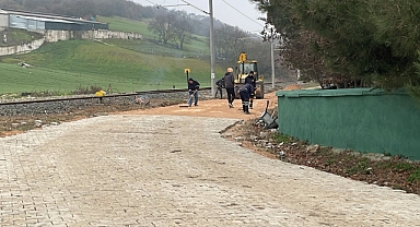 Susurluk Belediyesi Ekipleri, İlçenin Çeşitli Noktalarında Altyapı ve Üstyapı Çalışmalarını Sürdürüyor