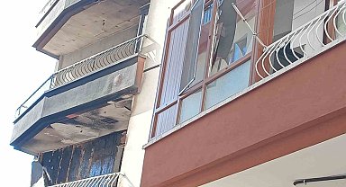 Tüp patlaması nedeniyle yanan ev kullanılamaz hale geldi