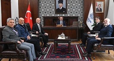 Türkiye Emekli Astsubaylar Derneği (TEMAD) Genel Başkanı Cahit Koca, Vali İsmail Ustaoğlu’nu Ziyaret Etti