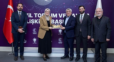 AK Parti Genel Başkan Yardımcısı Belgin Uygur, İHH ve MAK Danışmanlık Heyetini Kabul Etti