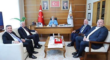 AK Parti Genel Merkezi’ne Balıkesir’li Akını