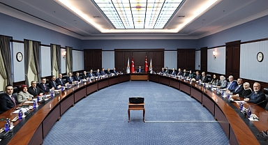 AK Parti MYK, Cumhurbaşkanı Erdoğan Başkanlığında Kritik Gündemle Toplandı