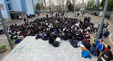 Ankara’da Liselilerden Atama Protestosu: “Öğretmenime Dokunma!”