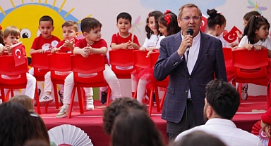 Ayvalık Belediye Başkanı Mesut Ergin, 23 Nisan Ulusal Egemenlik ve Çocuk Bayramı’nı Çocuklarla Coşkuyla Kutladı