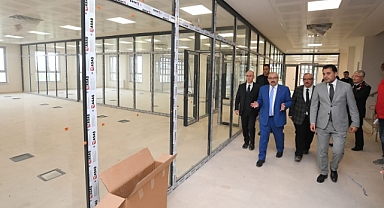 Ayvalık Yeni Hükümet Konağı İnşaatında Vali İsmail Ustaoğlu’ndan Yerinde İnceleme