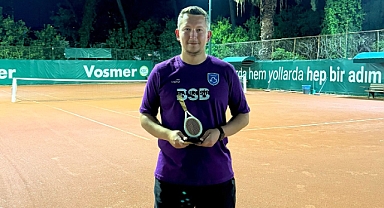 Balıkesir Büyükşehir Belediyespor, Vosmer T400 Tenis Turnuvası’nda Şampiyon Oldu