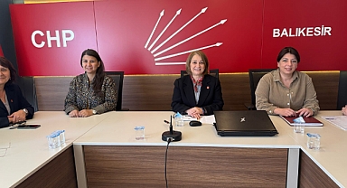 Balıkesir CHP Kadın Kolları’ndan Seçim ve Adalet Mesajı: “Yolun Sonu Zaferdir!”