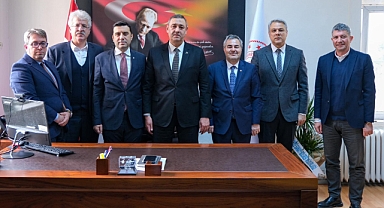 Balıkesir Ticaret Odası, Sanayi ve Teknoloji İl Müdürü Mehmet Şafak’ı Ziyaret Etti