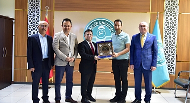 Balıkesir Üniversitesi Heyeti Özbekistan'daki Akademik Faaliyetlerini Rektör Prof. Dr. Yücel Oğurlu’ya Aktardı