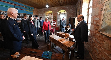 Balıkesir Valisi İsmail Ustaoğlu’ndan Akbaş Mahallesi Etnografya Müzesi’ne Ziyaret