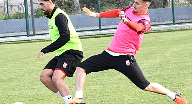 Balıkesirspor, İnegöl Kafkasspor Maçı İçin Hazırlıklarını Sürdürüyor