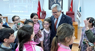 Bandırma Belediyesi’nden Miniklere Yerel Yönetim Eğitimi