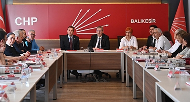 Başkan Ahmet Akın, CHP Balıkesir İlçe Başkanlarıyla Buluştu