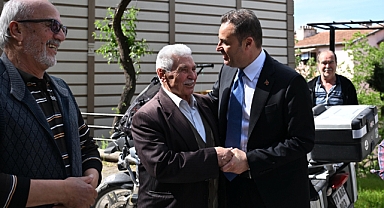 Başkan Akın, Kolları Sıvadı Sahaya İndi