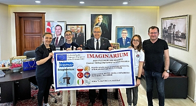 Başkan Dursun Mirza’dan Erasmus Öğrencilerine ve Muhtarlara Ağırladı