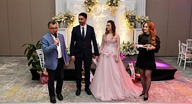 Başkan Hakan Şehirli, Mesai Arkadaşının Kızının Nişan Törenine Katıldı