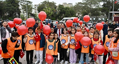 Başkan Şehirli 23 Nisan Etkinliklerinde Çocukların Yanında