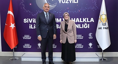 Belgin Uygur, Bakan Mehmet Nuri Ersoy’u AK Parti Genel Merkezi’nde Ağırladı