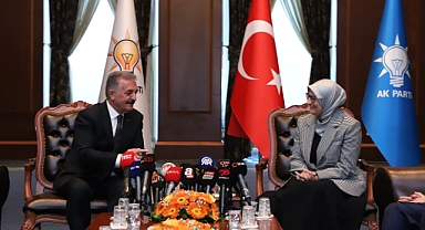 Belgin Uygur, MHP Heyetini AK Parti Genel Merkezi’nde Ağırladı