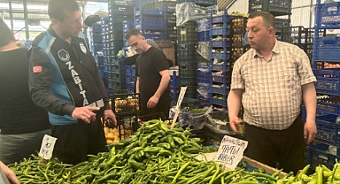 Bigadiç Belediyesi, Pazar Yerinde Etiket ve Ürün Denetimi Gerçekleştirerek Halkın Sağlığını Koruyor