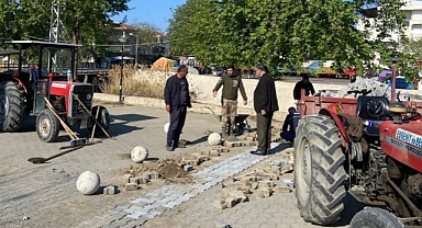 Edremit Belediyesi’nden Altınoluk’a Hizmet Takibi: Başkan Yardımcısı Cavit Cebeci Çalışmaları Yerinde İnceledi