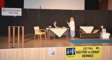 Edremit’te Tiyatro Akşamı: “Adalet Adaleti Arıyor” Oyunu Seyirciyle Buluştu