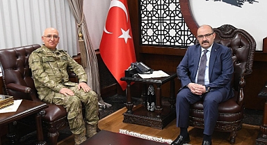 Ege Ordu Komutanı Orgeneral İrfan Özsert’ten Vali İsmail Ustaoğlu’na Ziyaret