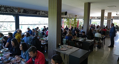 Eğitim-İş Burhaniye Temsilciliği'nden Dayanışma Kahvaltısı