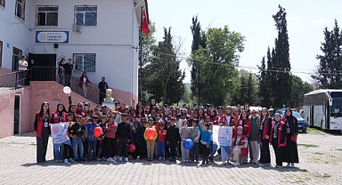 Gençler, Güvemçetmi Köyü’nde Eğitici Etkinlikler Düzenledi