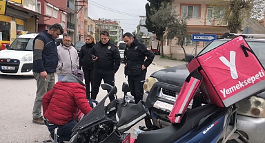 Gümüşçeşme’de Motosikletli Kurye Otomobille Çarpıştı