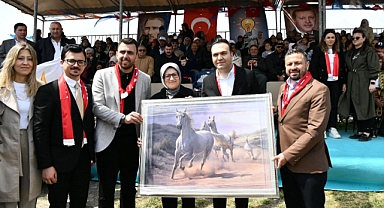 Halalca’da Hıdırellez Coşkusu: Onursal Halalca Koşusu Gelenekle Geleceği Buluşturdu
