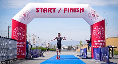 Karesi’de Okul Sporları Triatlon Genç A-B Yıldız/Küçük İl Birinciliği Müsabakaları Sonuçlandı