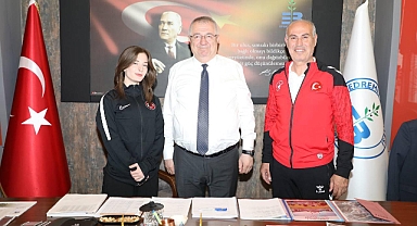 Milli Gururumuz Ecrin Yanıt’tan Avrupa’da Çifte Bronz Madalya: Edremit Belediyesi’nden Anlamlı Tebrik