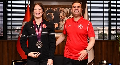 Milli Sporcu Yasemin Adar Yiğit Başkan Akını Ziyaret Etti
