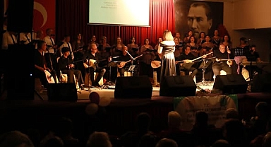 Şehit İlyas Arslan Halk Eğitim Merkezi Korosu Sahne Aldı