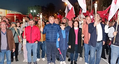 Susurluk’ta 23 Nisan Fener Alayı Coşkusu: Birlik ve Beraberlik Ruhu Yeniden Yaşandı