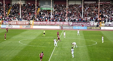 Teksüt Bandırmaspor'dan Nefes Kesen Geri Dönüş: Lider Kocaelispor'a Geçit Vermedi