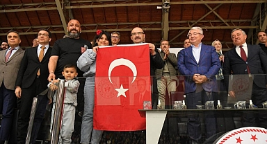 Vali İsmail Ustaoğlu, 8 Nisan Dünya Romanlar Günü Etkinliğine Katıldı