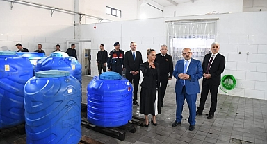 Vali İsmail Ustaoğlu, Havran’daki Doğal Gıda İşletmesini Ziyaret Etti