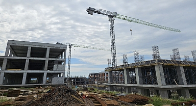 Yeni Devlet Hastanesi ve Diş Sağlığı Merkezi Hizmete Hazırlanıyor