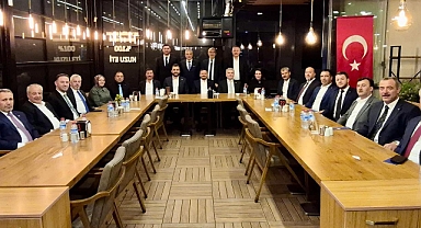 AK Parti Balıkesir Heyeti Ankara’da Buluştu: Şehir İçin Ortak Hedefler Masada