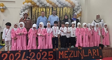 Altıeylül’de Minik Hafızlardan Yıl Sonu Coşkusu