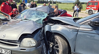 Balıkesir-Bandırma Yolunda Feci Kaza: 1 Kişi Hayatını Kaybetti