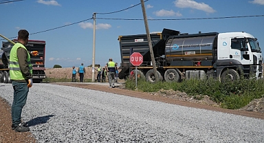 Balıkesir Büyükşehir Belediyesi'nden Kırsal Ulaşıma Neşter: Kabaklı Mahallesi Yol Sorunu Çözülüyor