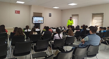 Balıkesir'de 378 Öğrenciye Trafik Güvenliği Eğitimi Verildi