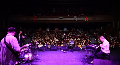 Balıkesir’de Caz Rüzgarı Esti